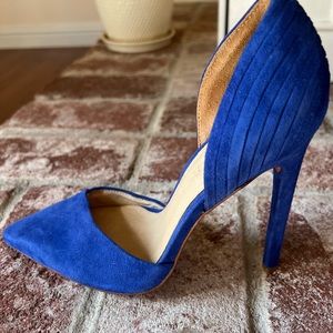 5 inch L.A.M.B. Suede pumps.  Never worn.  Size 7.5